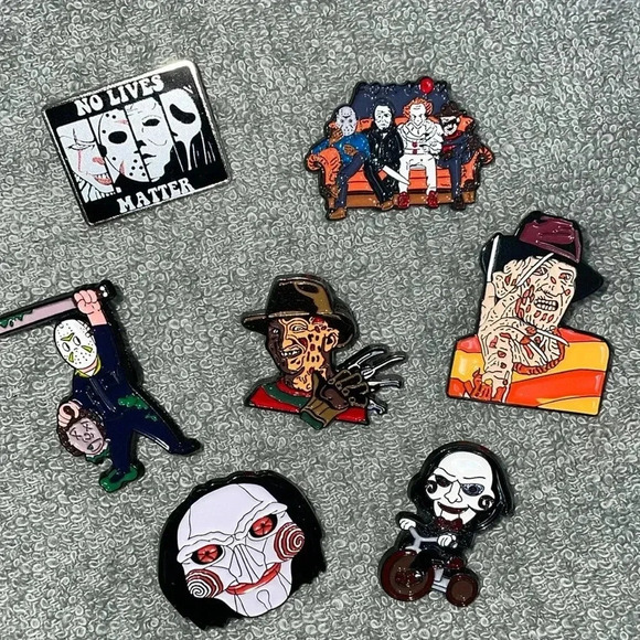 Horror hat/scarf pins bundle #7 - Picture 1 of 9